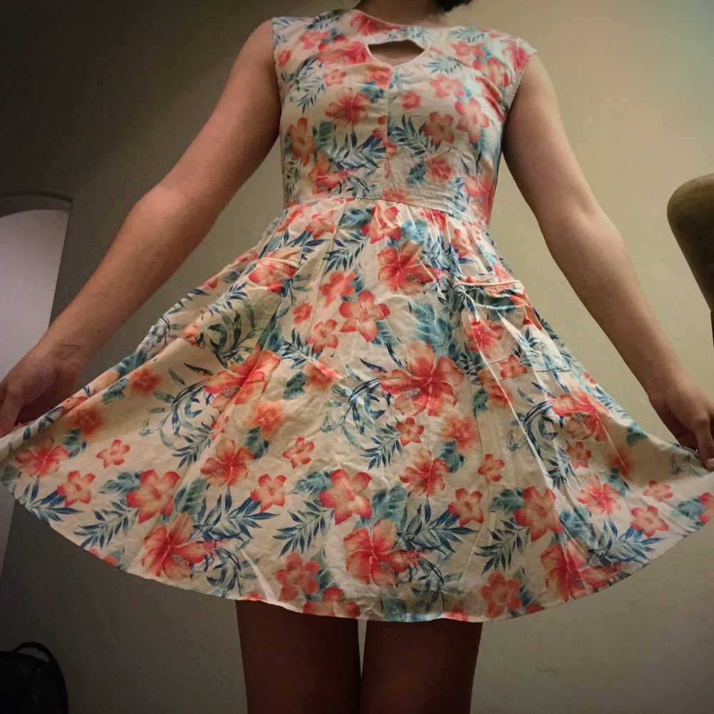Forever 21 Print Spring Dress Size small